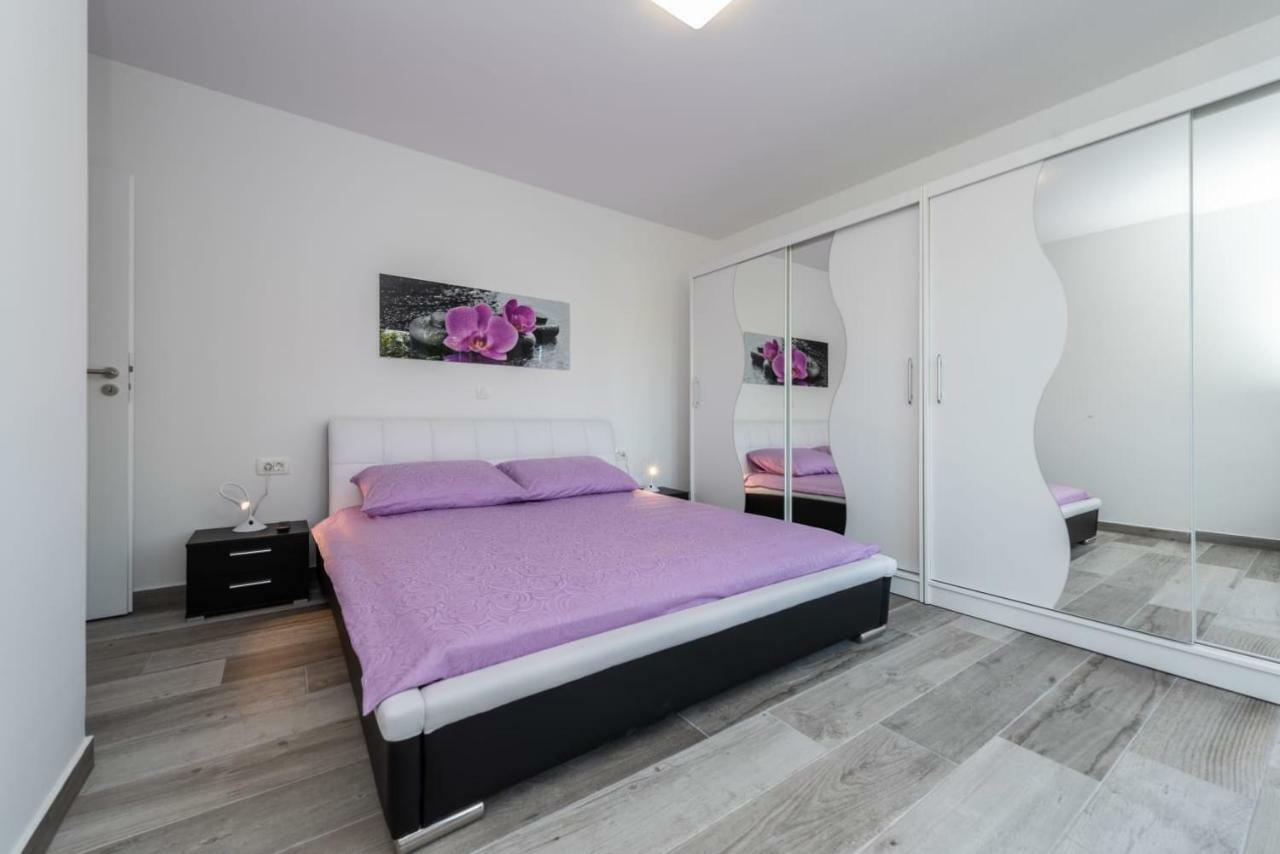 Villa Barbara-holiday With Sea View