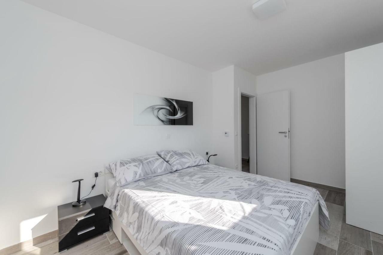 Villa Barbara-holiday With Sea View Zadar